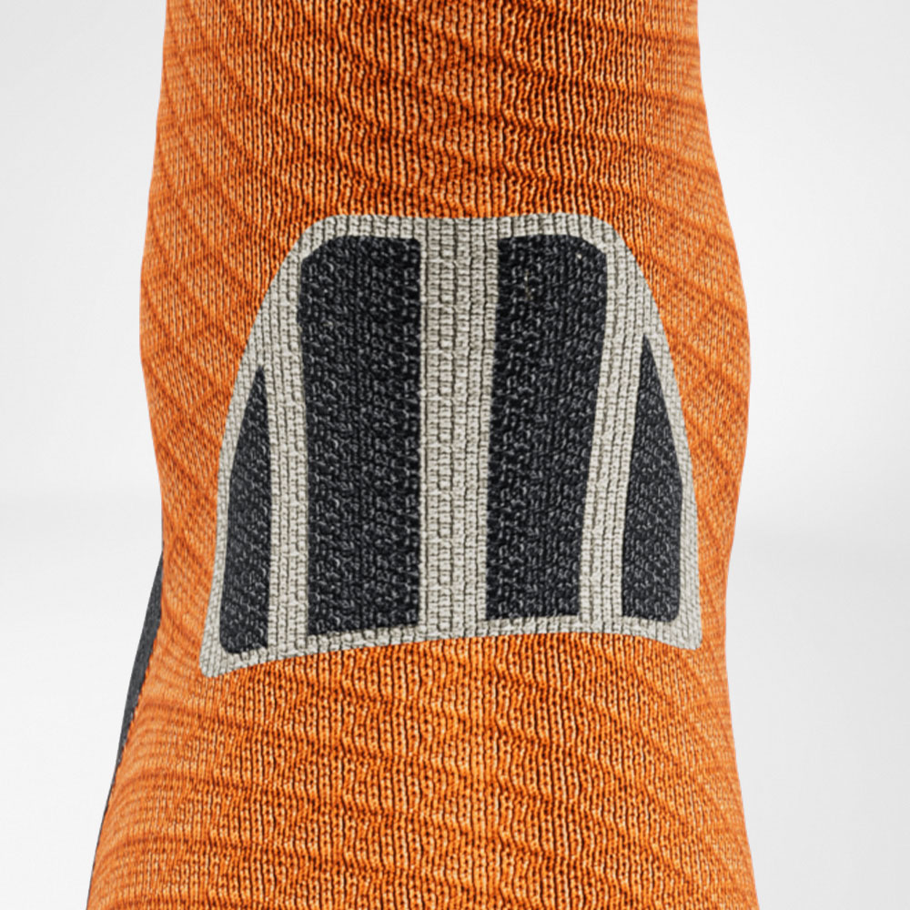 Mittellange Trailrun-Laufsocken grau-orange Detail Comfort Detailaufnahme Comfort Zone der grau-orangen mittellangen Trailrun - Laufsocken