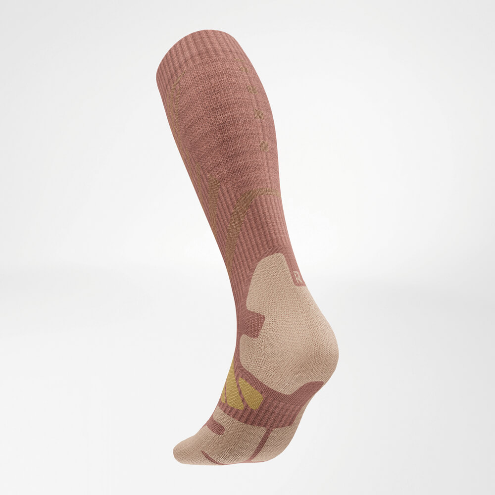 Rückansicht der Merino Outdoor Socks in einer eleganten Farbgebung. Die nahtlose Verarbeitung sorgt für maximalen Tragekomfort und Belastbarkeit.