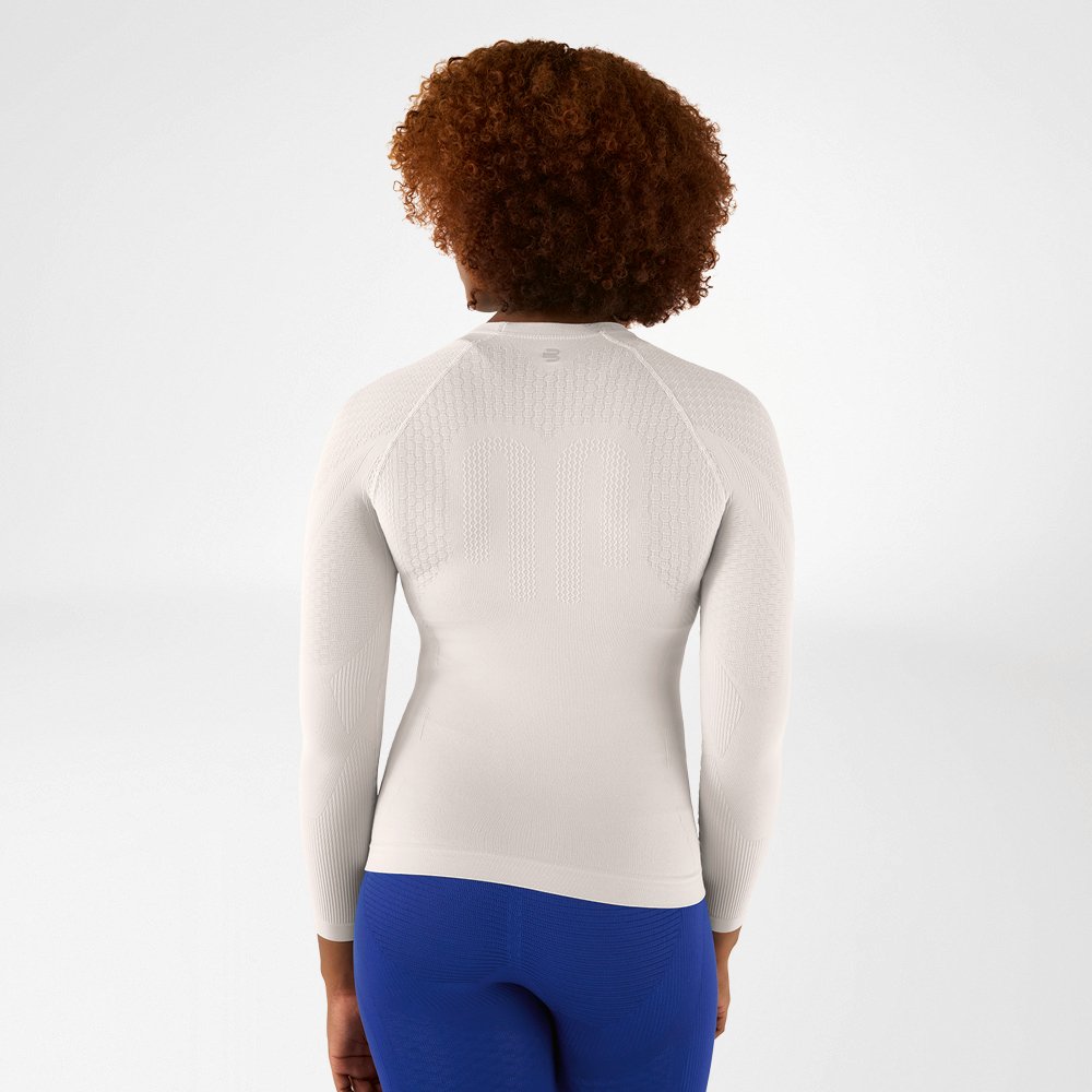 Rückansicht eines athrazit farbenem, eng anliegenden Langarmshirts mit strukturiertem Design
