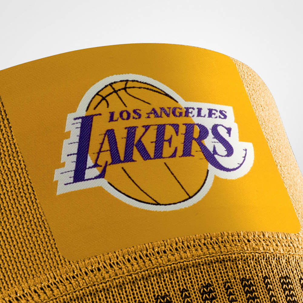 Fokus LA Lakers Logo auf dem Knee Sleeve NBA