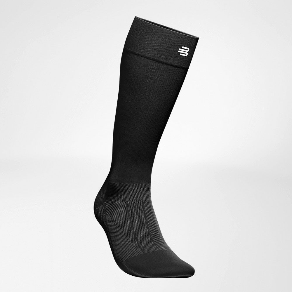 Komplettansicht des Sportsocken zur Regeneration seitlich von vorn