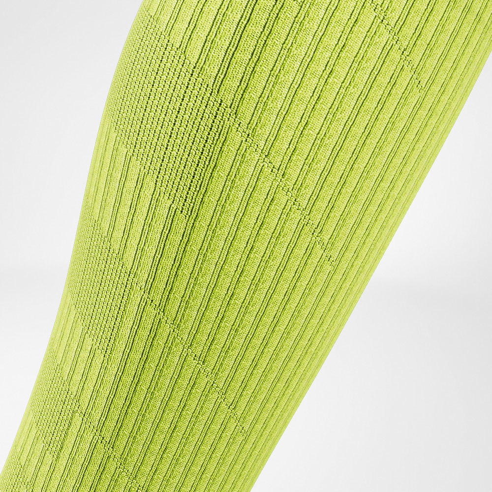 Trailrun-Laufsocken blau-gelb Detail Compression Zones Detailansicht des Wadenbereiches der blau-gelben Trailrun - Laufsocken